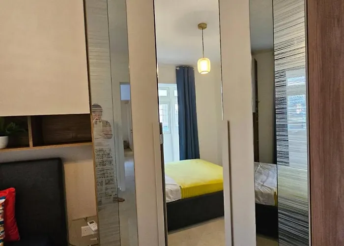 Apartman Elegant 2-bedroom At Ferry, Tigne Point