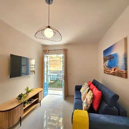 Διαμέρισμα Elegant 2-bedroom At Ferry, Tigne Point Σλιέμα